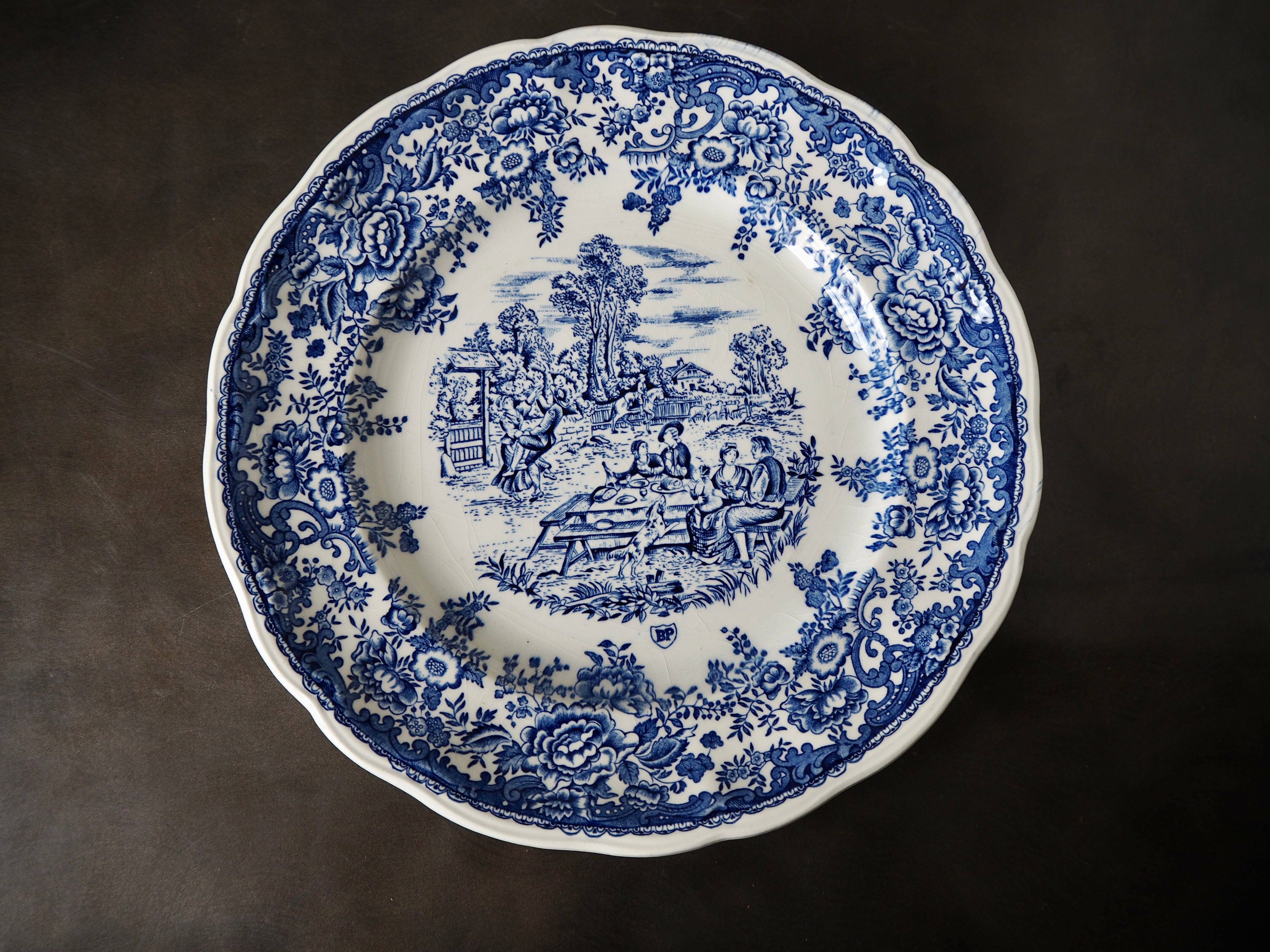 Set of 15 diner plates with English motifs Lunéville