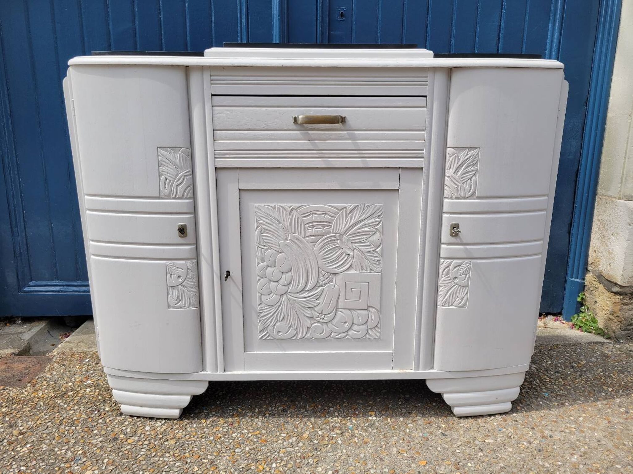 1930 Art Deco sideboard with floral motifs and marble top