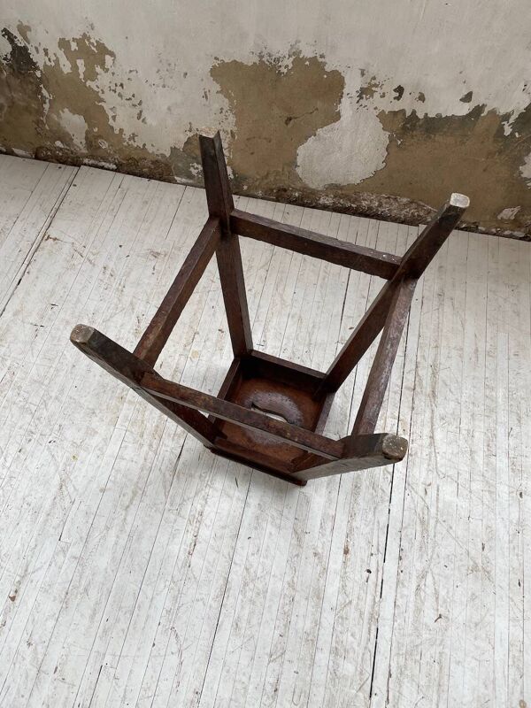 Tabouret d’atelier haut en chêne