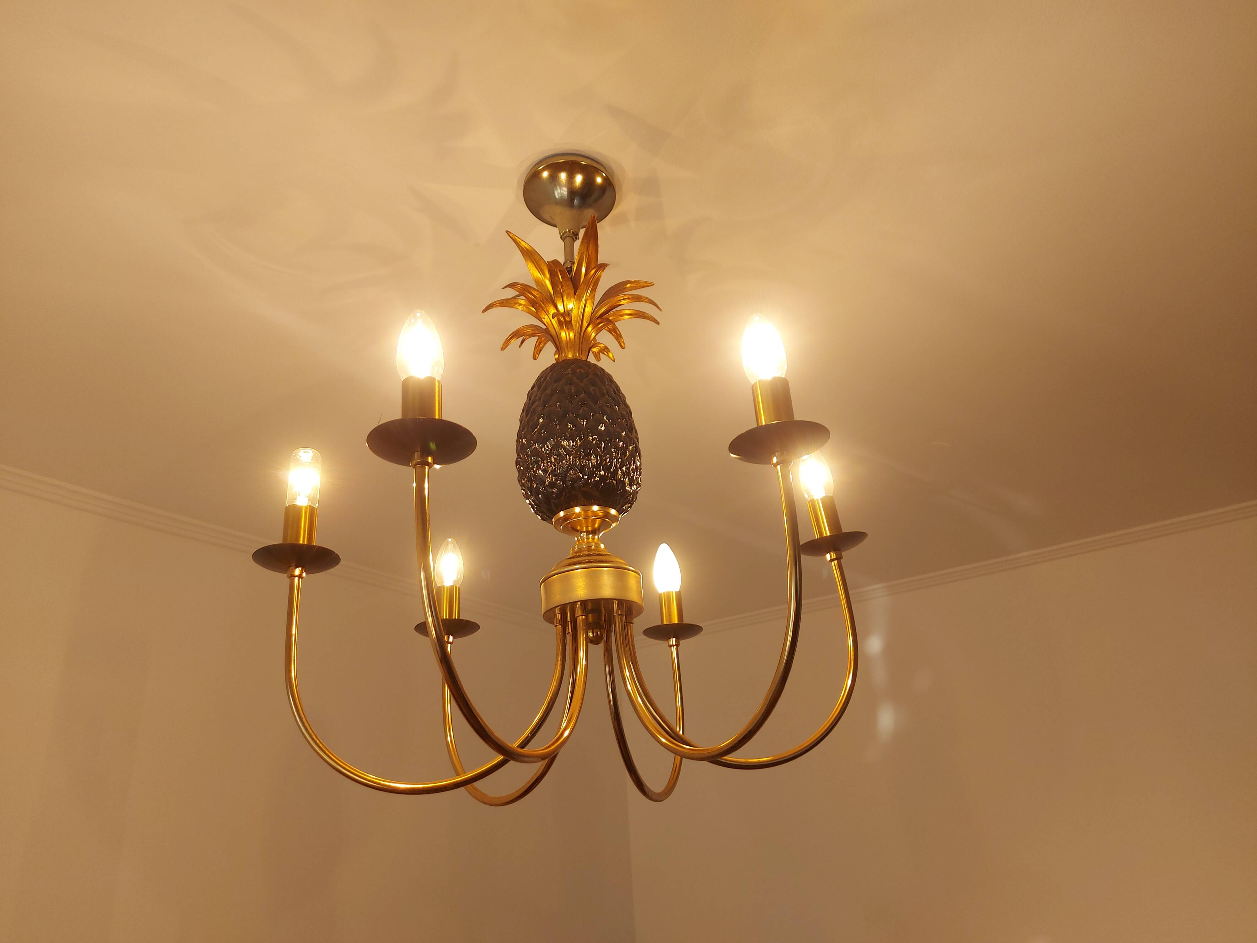 Pineapple chandelier from the 70'S in brass