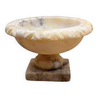 Alabaster standing cup