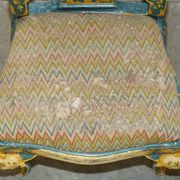 Paire de chaises Regency antiques et table assortie