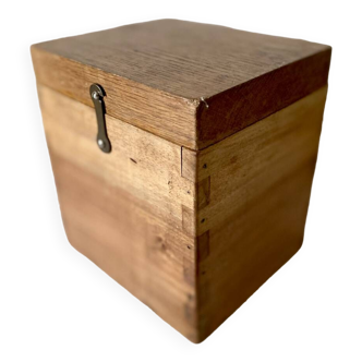 Blonde solid wood box