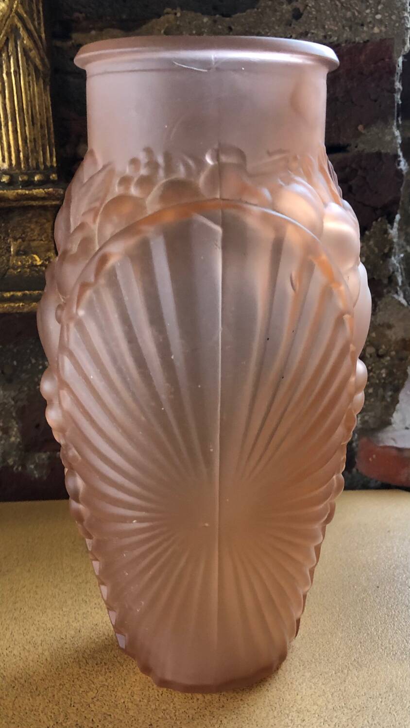 Art Deco glass vase Neuvesel Souchon