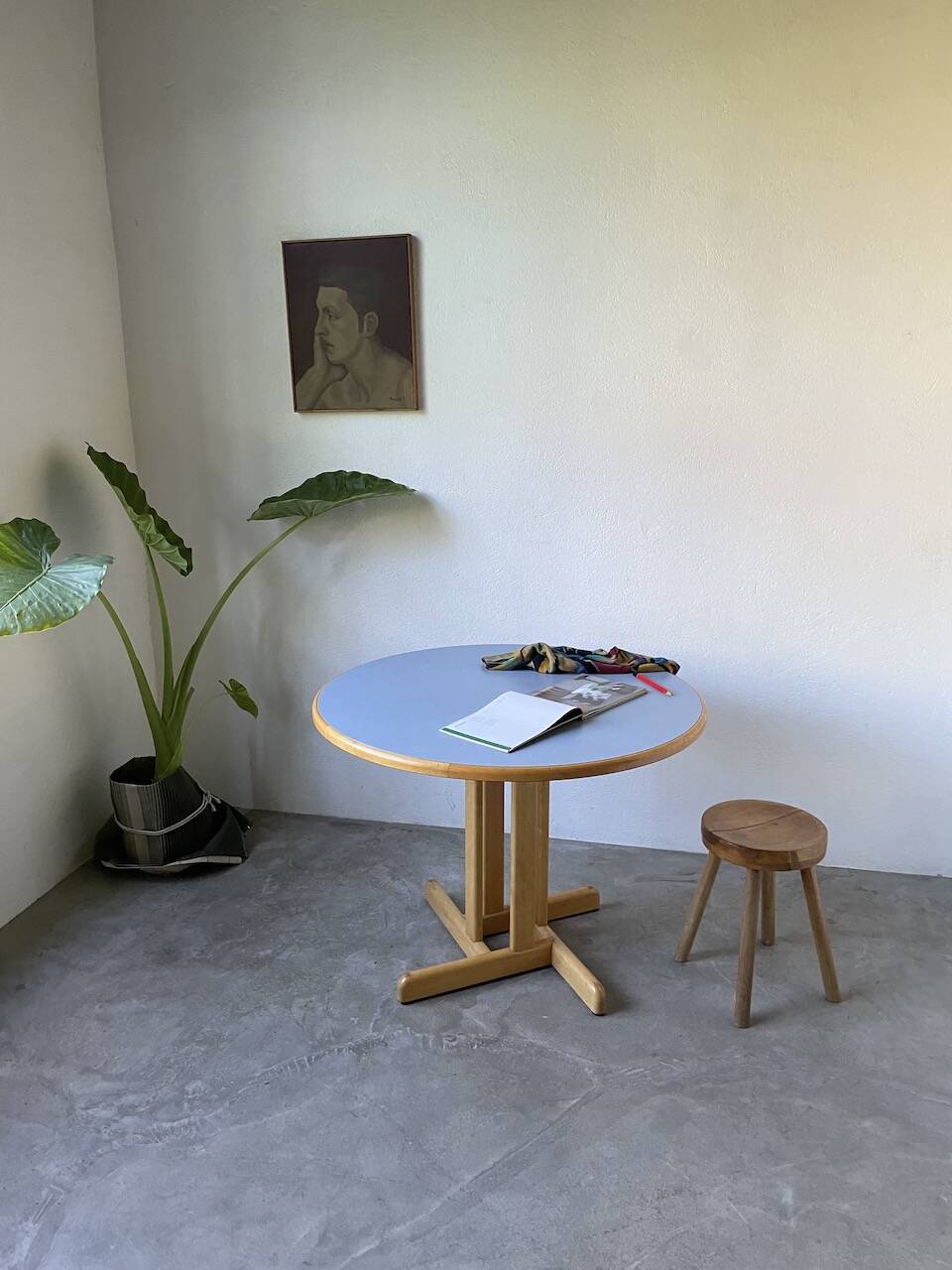 80s round beech table