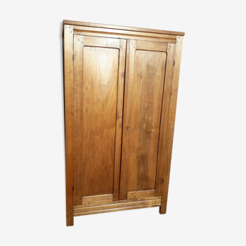 Armoire en bois