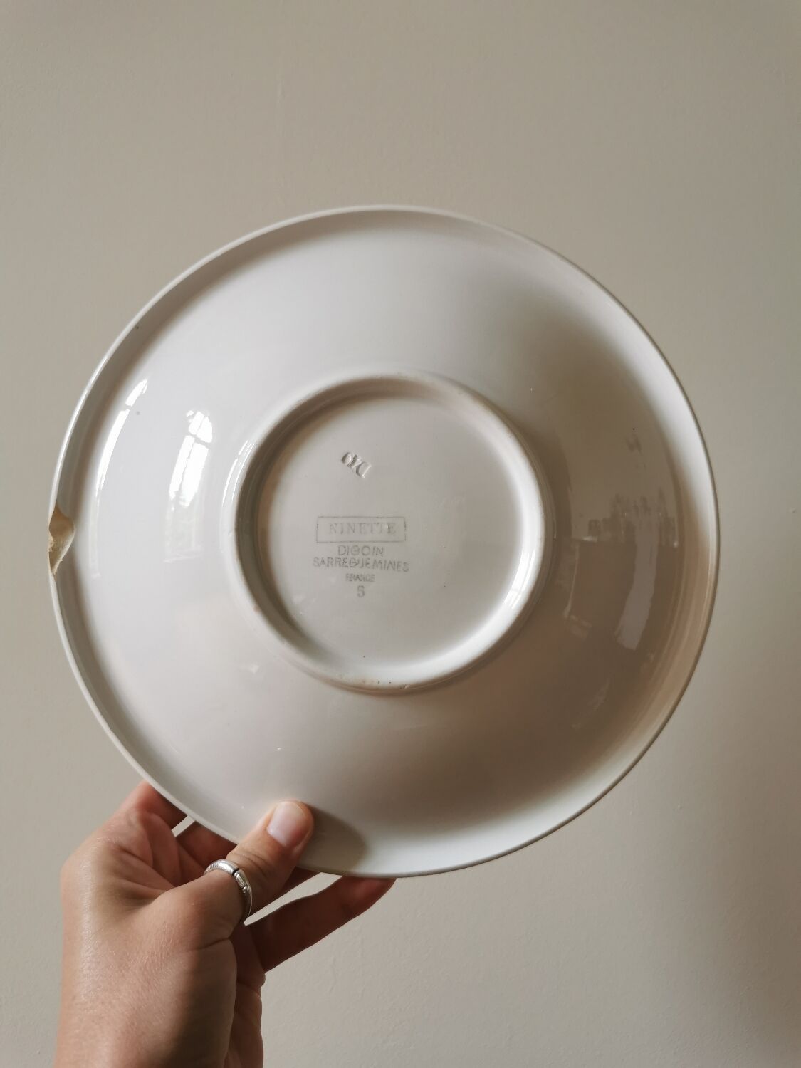 Semi-hollow dish Digoin Ninette