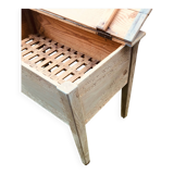 Wooden companion drainer with patina