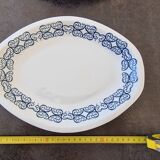 Set of serving dishes
