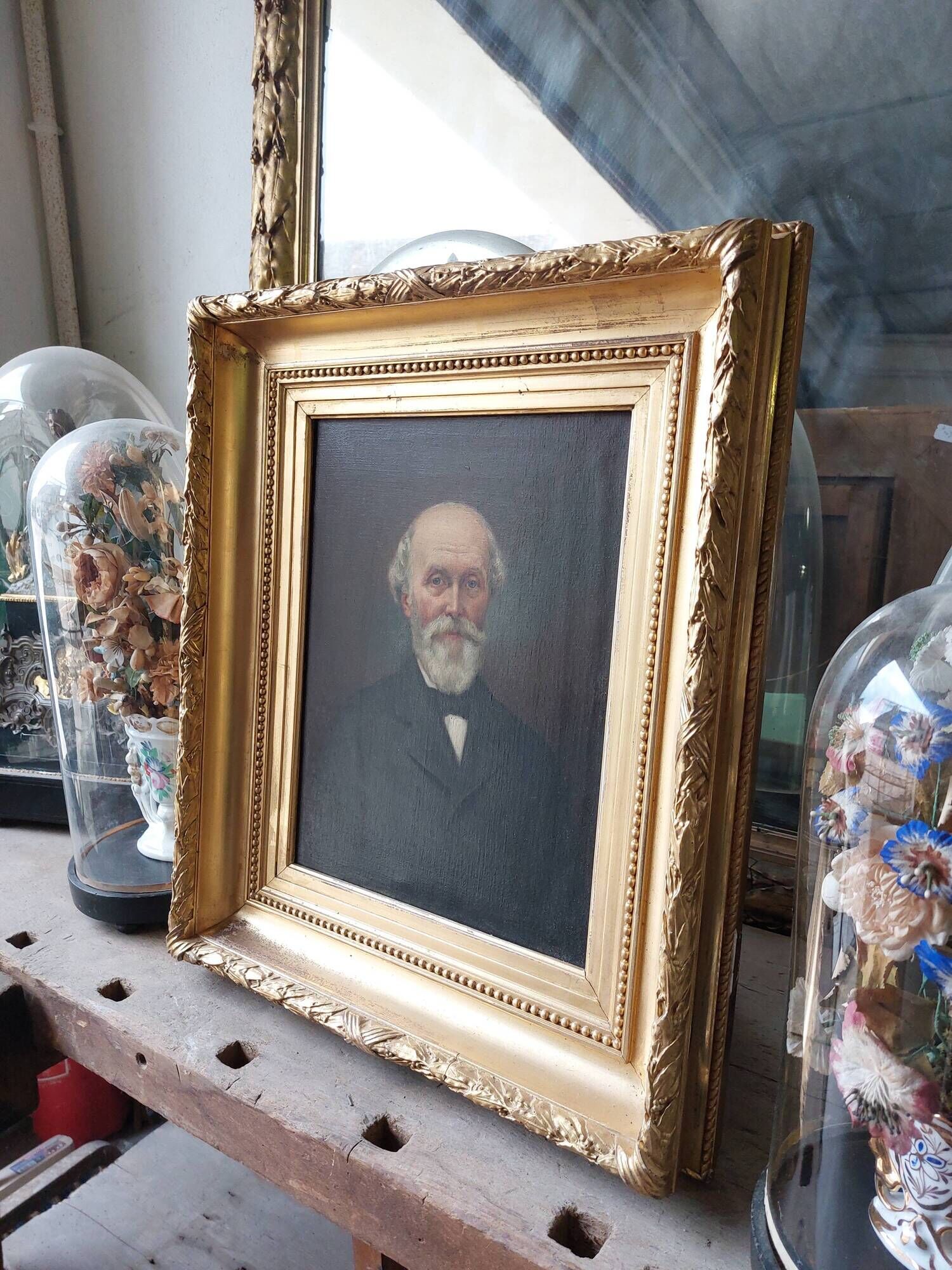 Painting Portrait of an ancient man 19th with gilded wooden frame