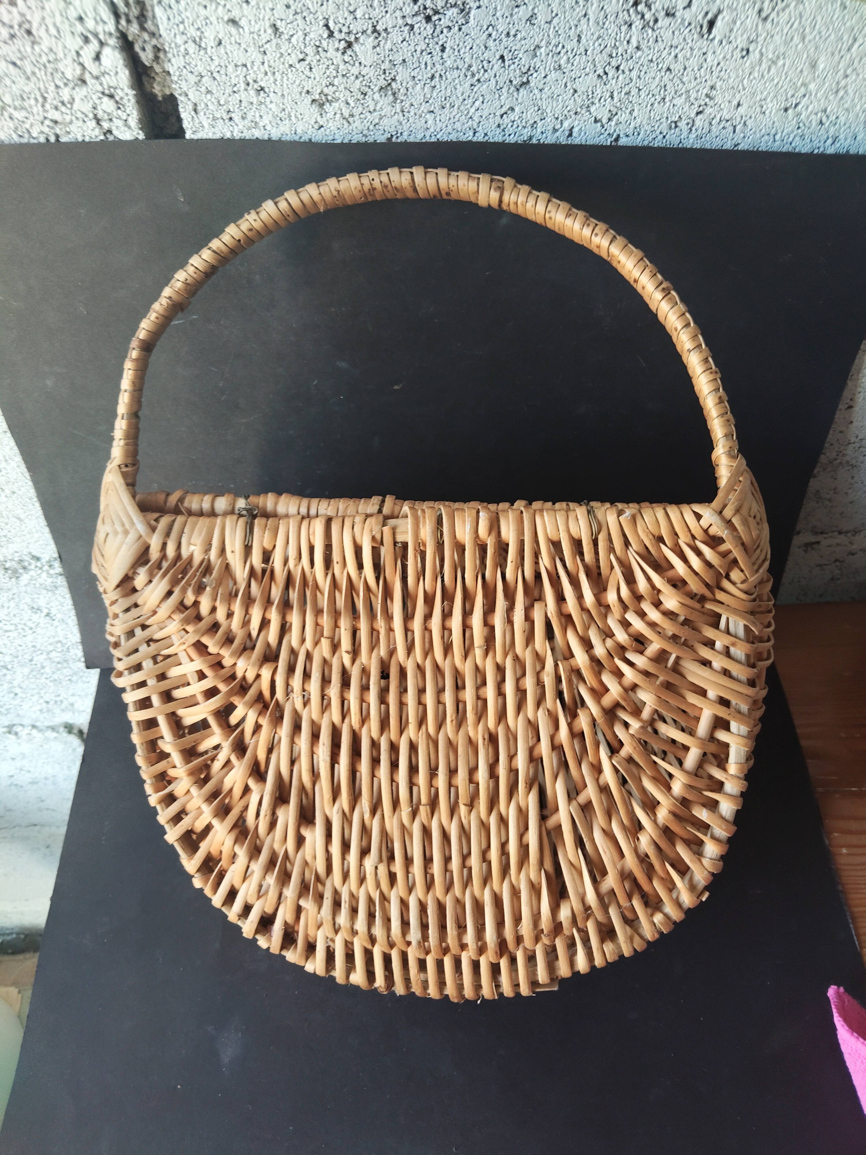 Antique hanging basket in wicker – French artisanal weaving