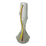 Vase in opaque glass paste