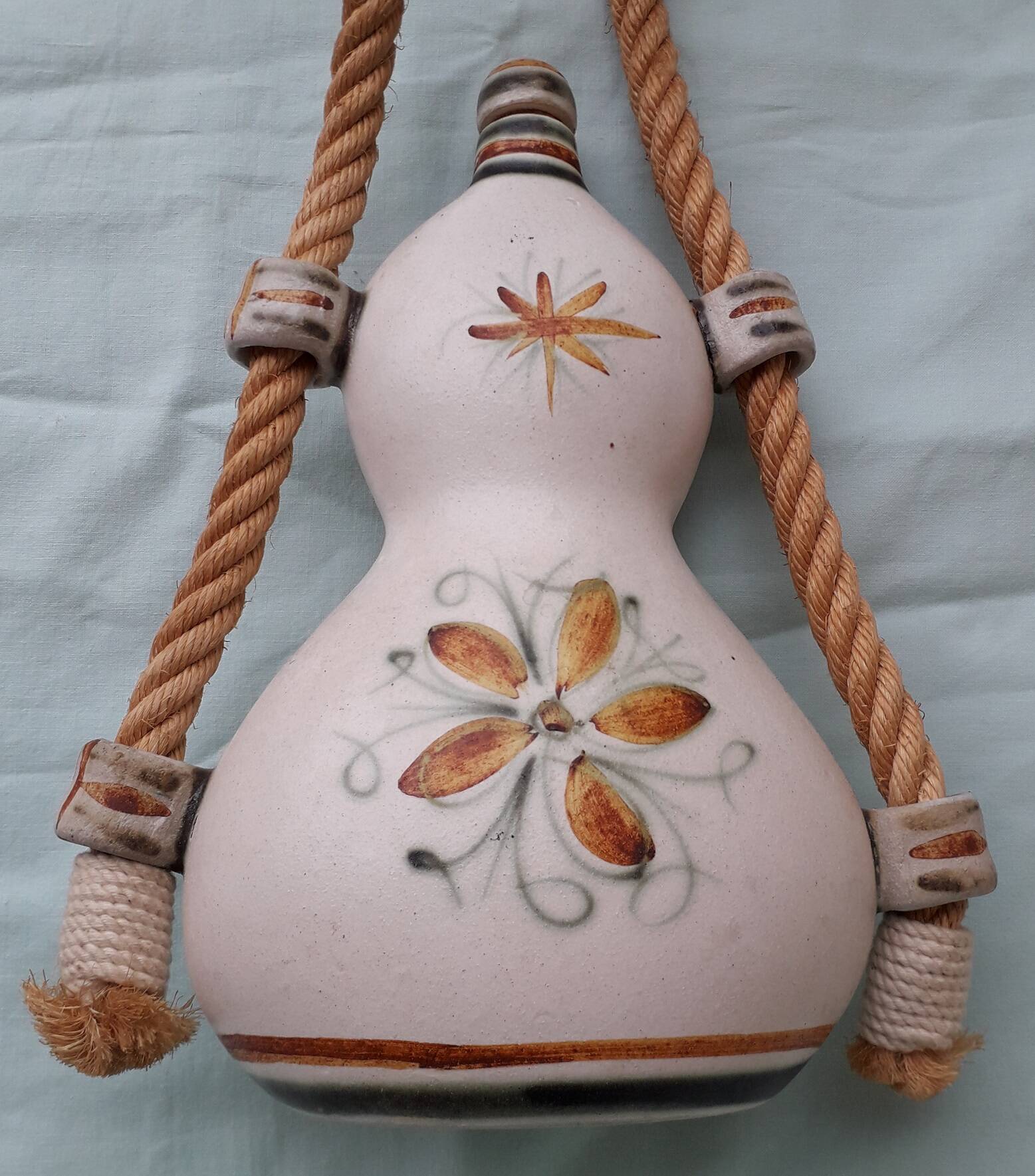 Quimper Kéraluc faience flask