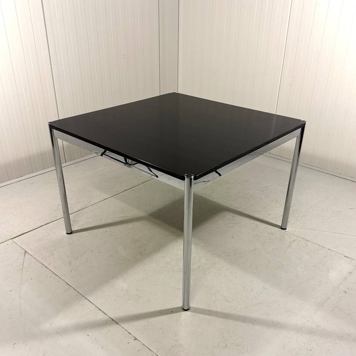 USM Haller dining table in black ash, Fritz Haller 1980’s