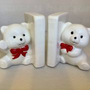 Pair of polar bear bookends
