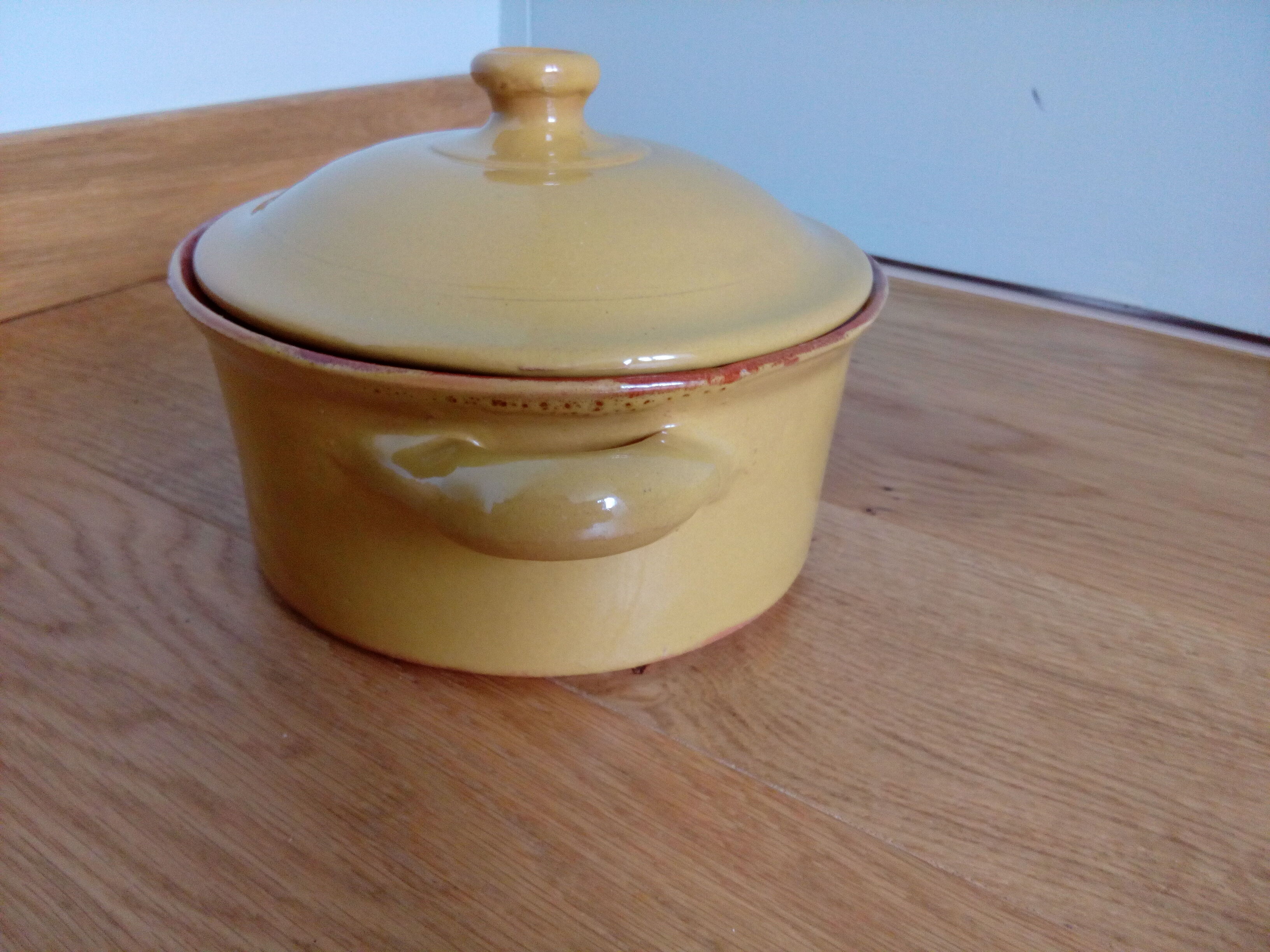 Pot with lid, ceramic soup maker enamelled with mustard yellow