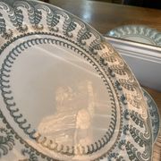 Paire d'assiettes terre de fer