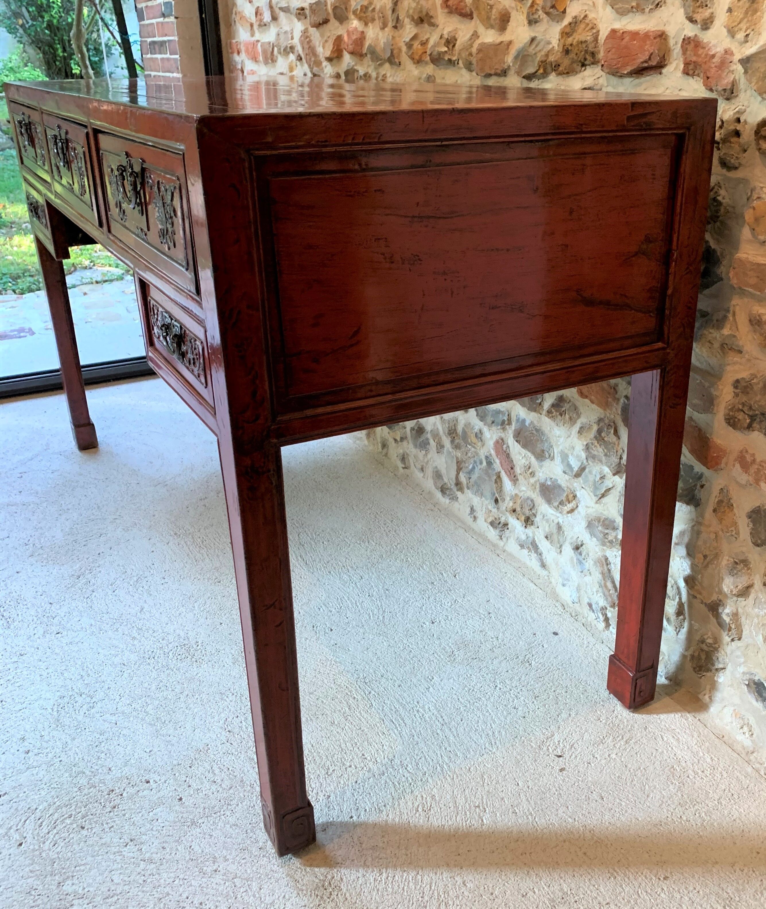 Ancient Chinese red laqué desk