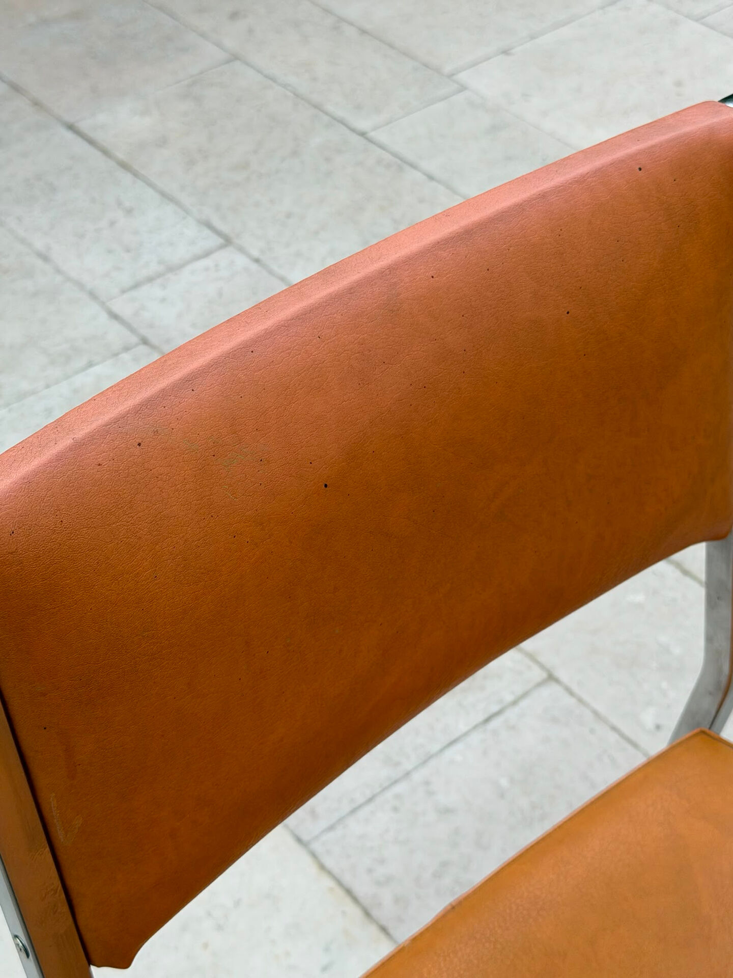 Lot 4 chaises vintage