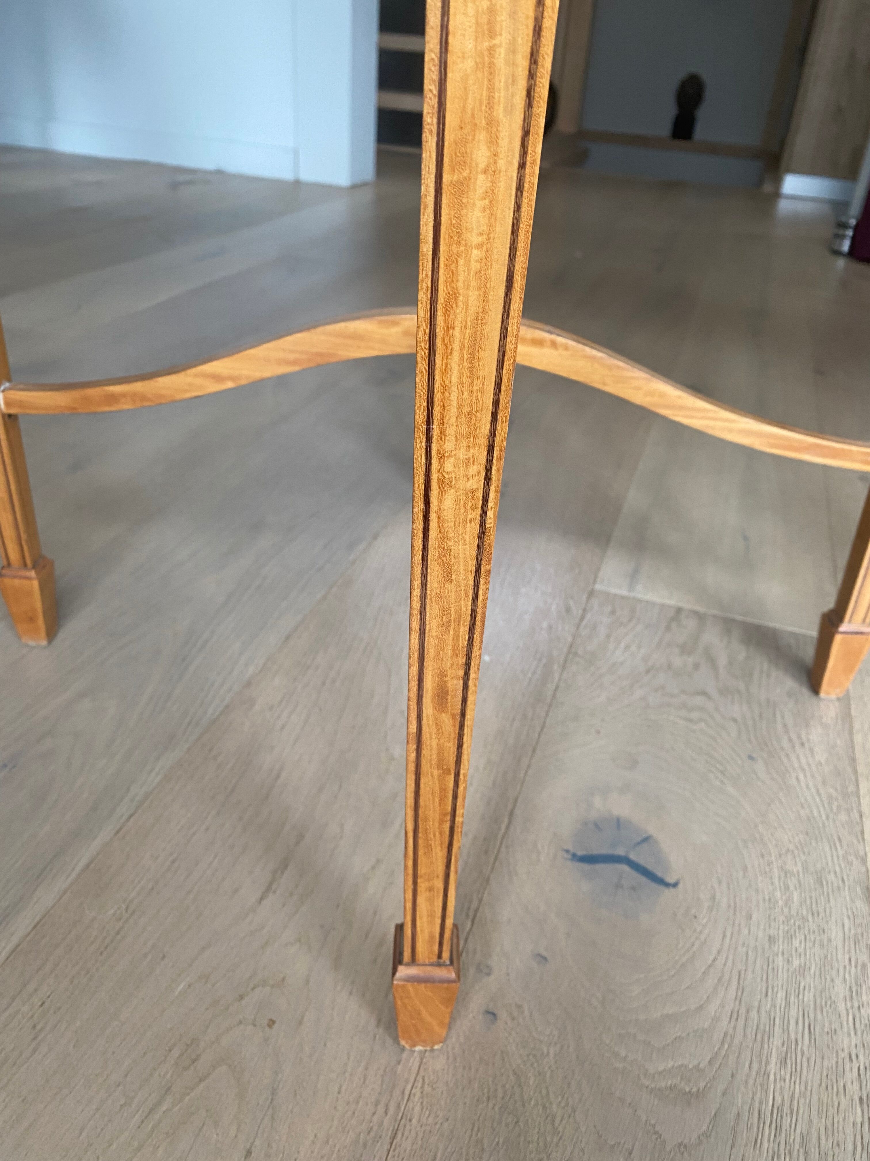 Art Nouveau Rosewood pedestal table