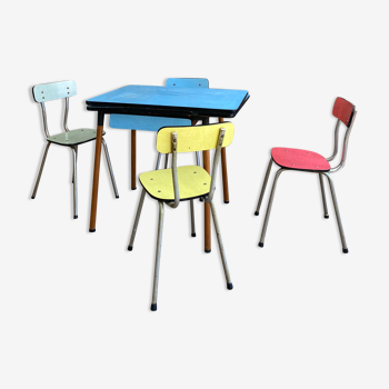 Ensemble table a rallonges et 4 chaises