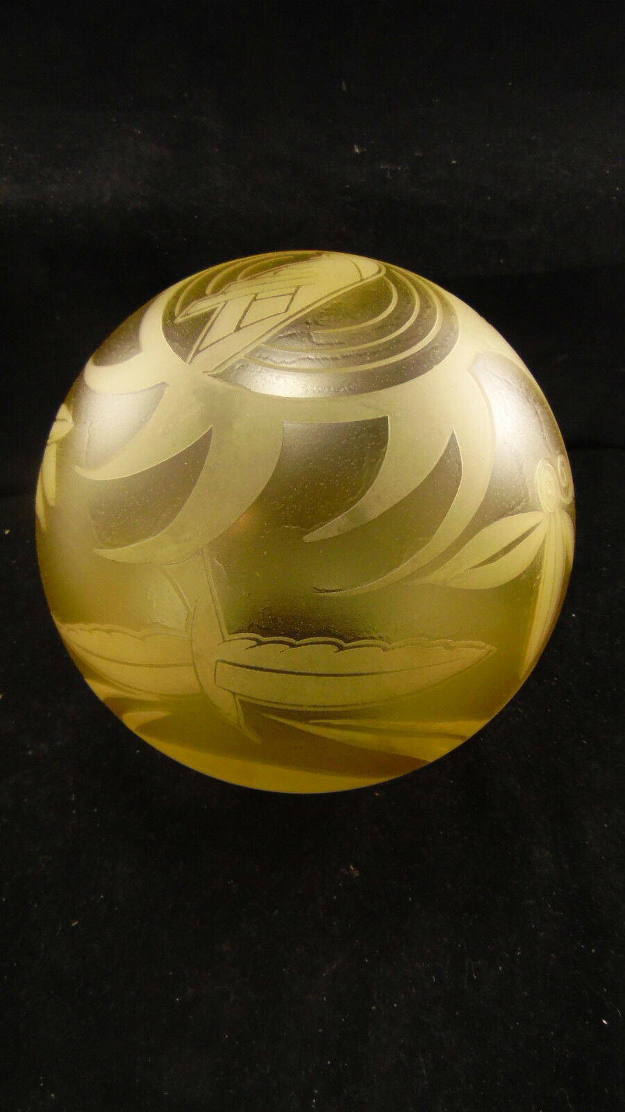Acid engraved glass ball decorated with birds and geometric art deco