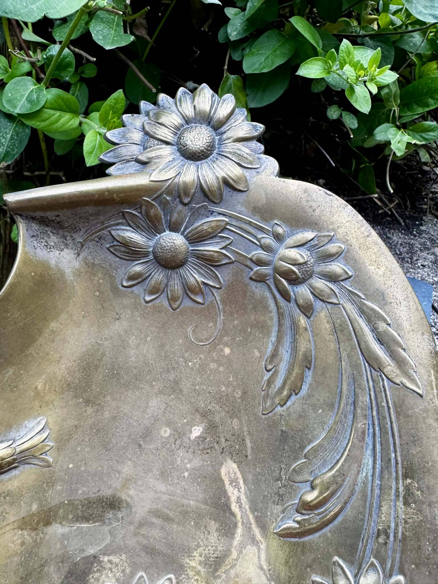 Brass pedestal plate signed WMF Jugendstil Art Nouveau