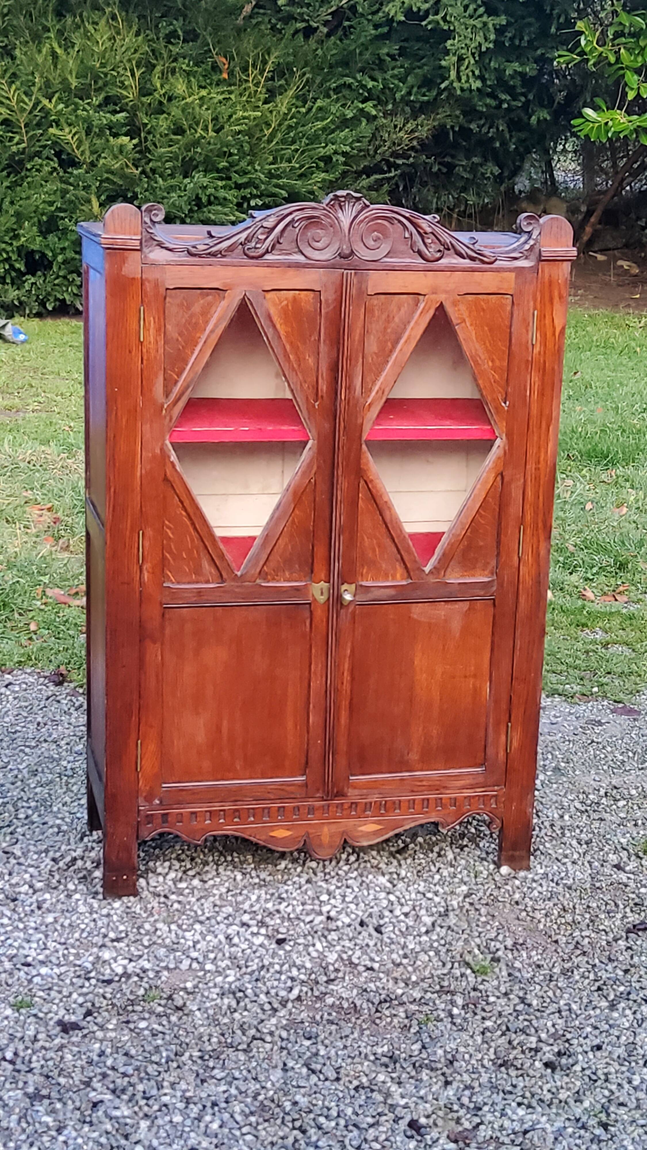 Library in solid oak and walnut, late 19th century
