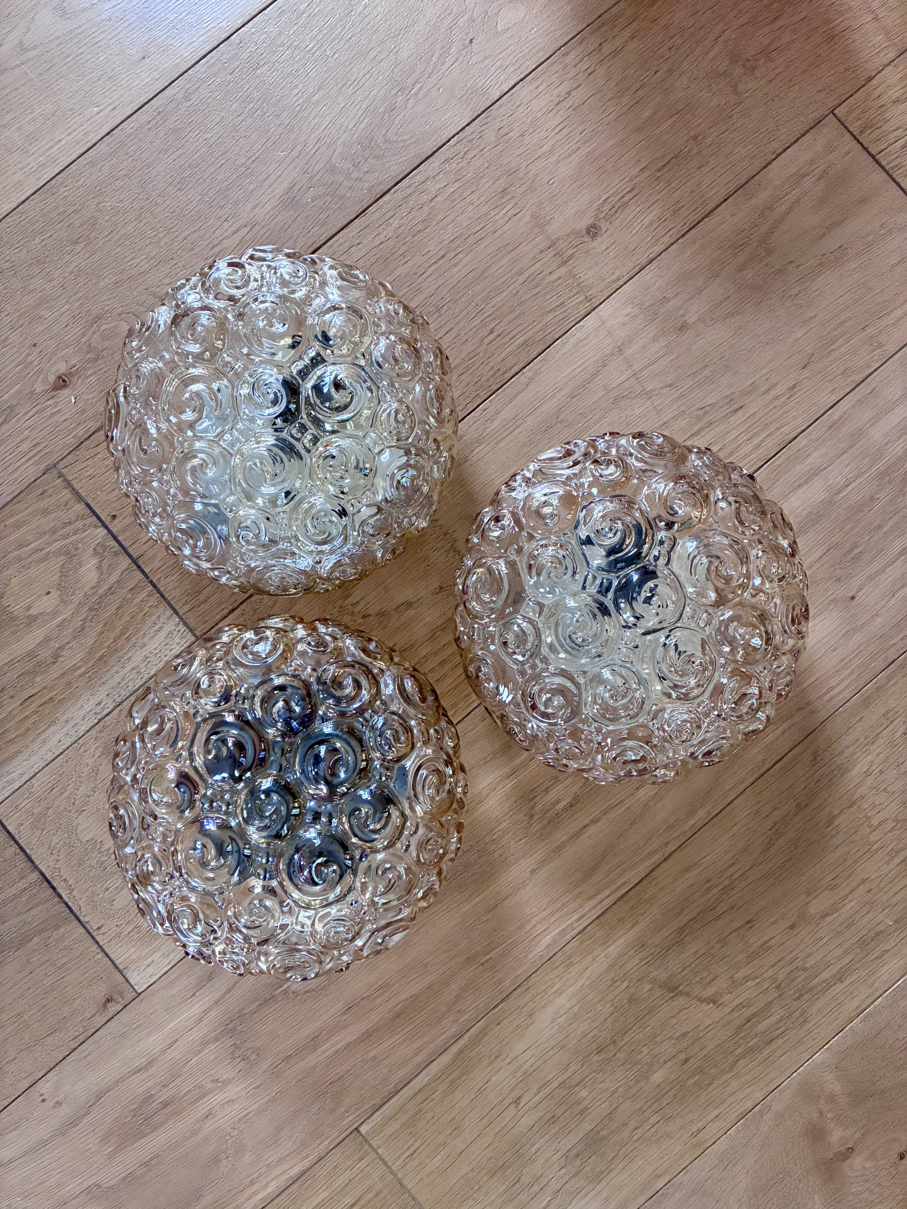 "Bubble" glass wall light trio - 1960.