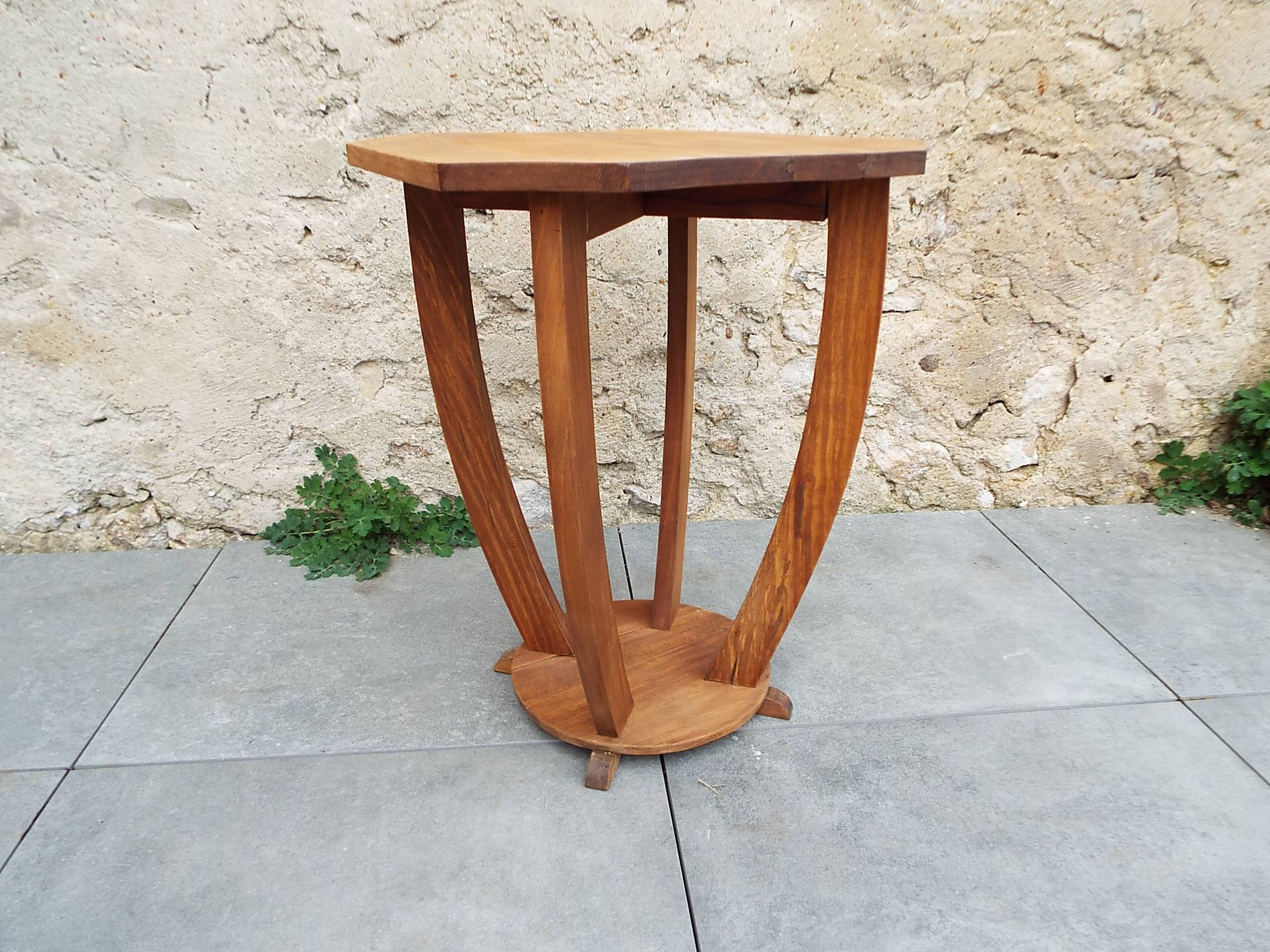 Art Deco pedestal table