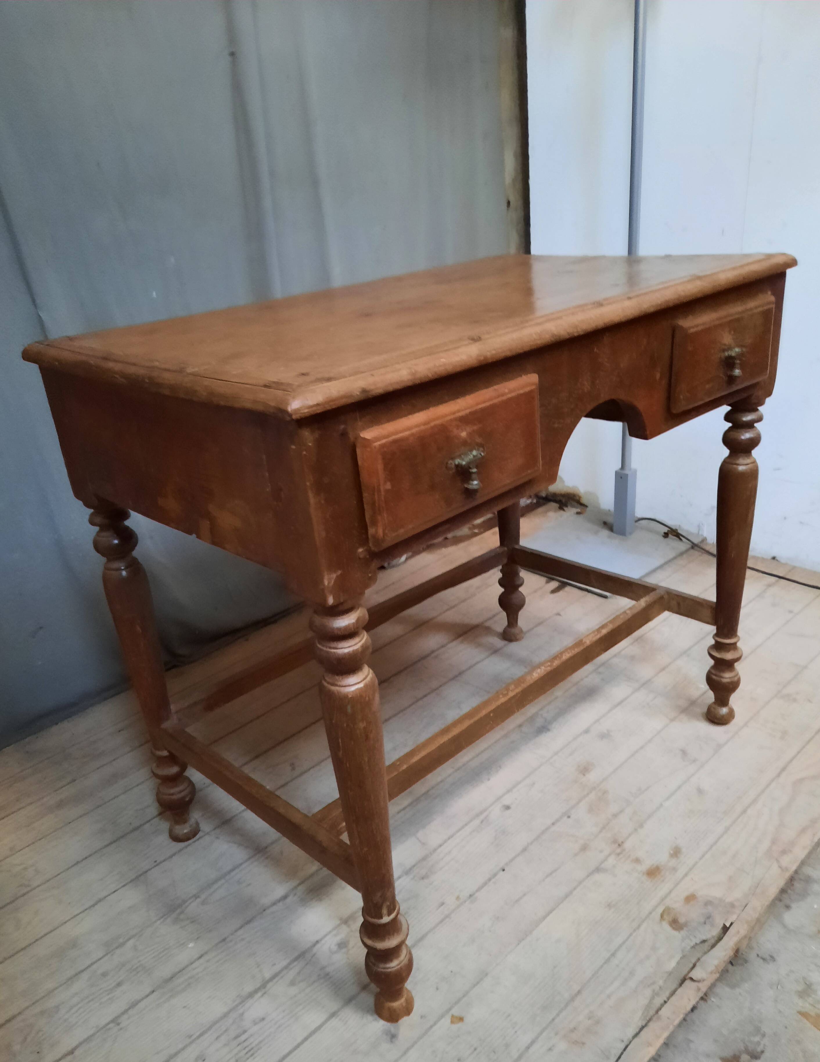 Table burreau rustique à 2 tirroirs