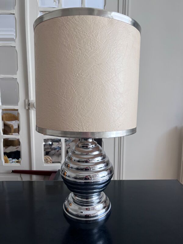 Lampe en métal chromé années 70