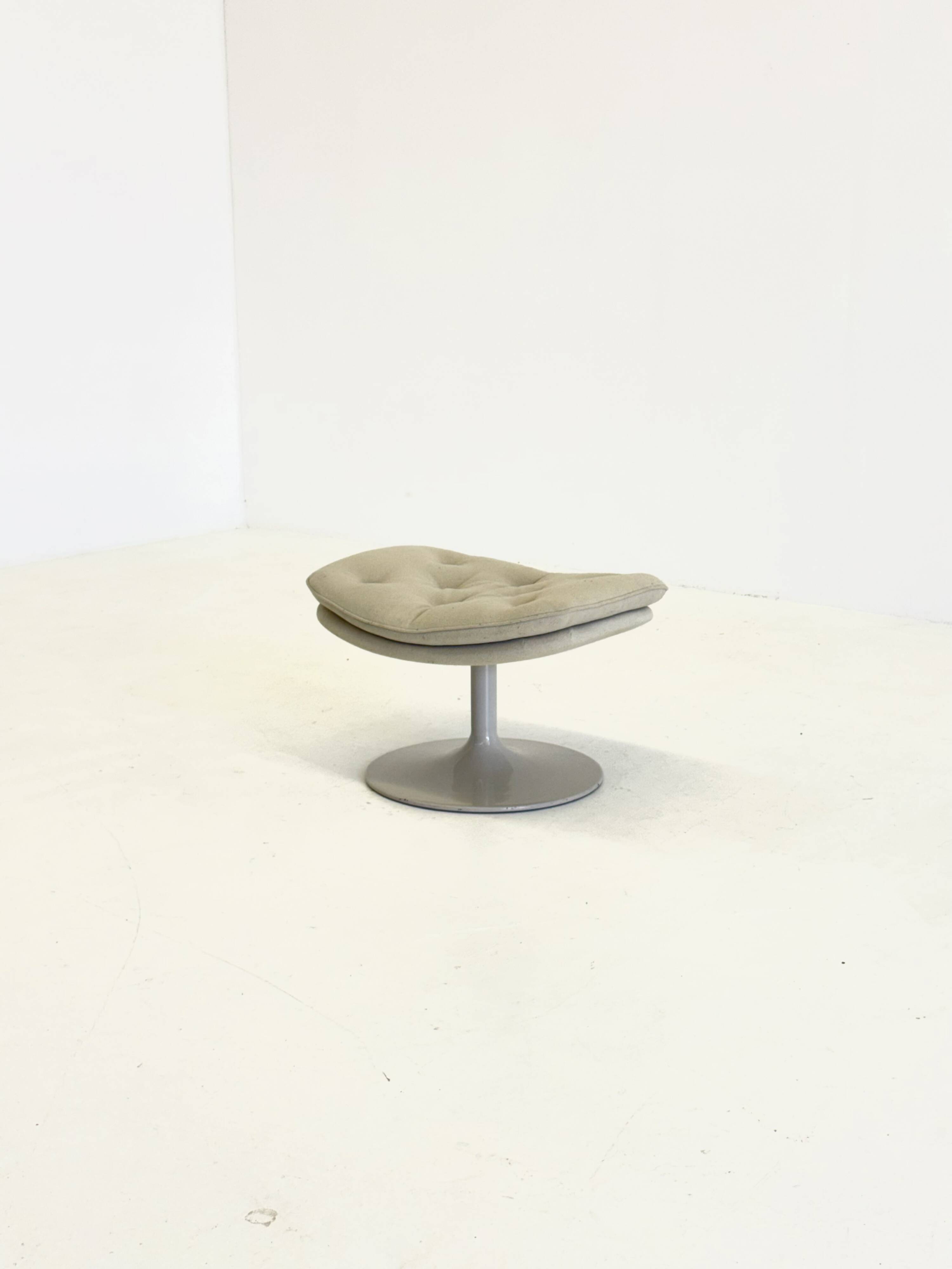 Artifort F588 Ottoman by Geoffrey Harcourt