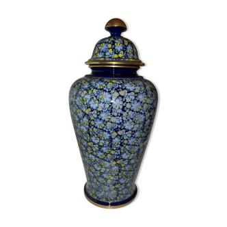 Large Italian porcelain vase