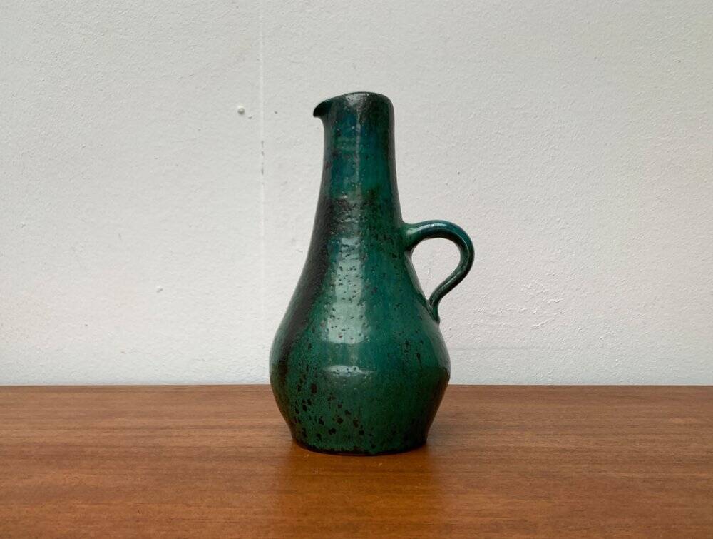 Carafe vase of studio pottery in a minimalist mid-century style by Helma Klett for Kunsttöpferei Klett, 1960s.