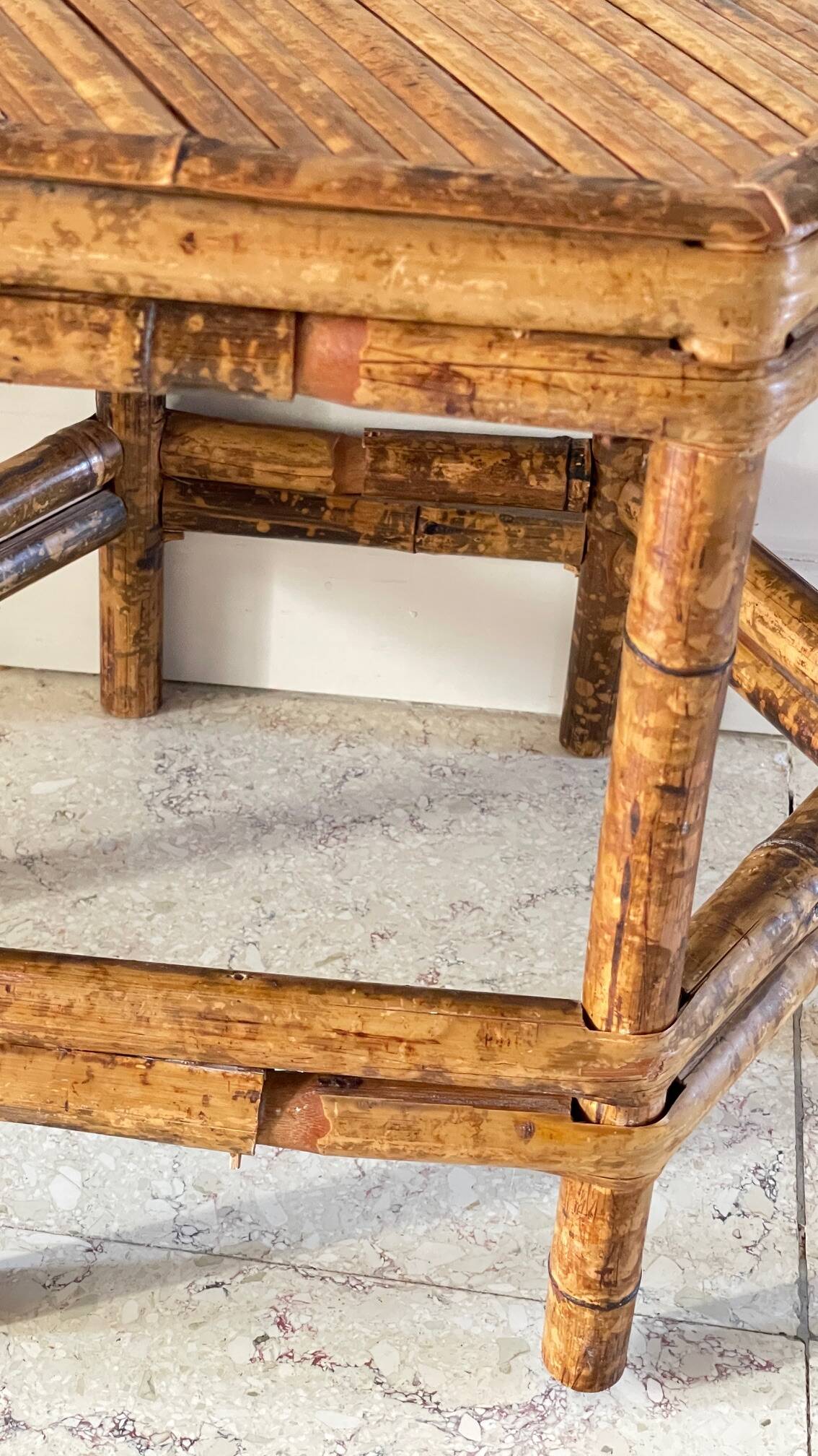 Table basse en bambou vintage