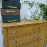 Shop furniture counter