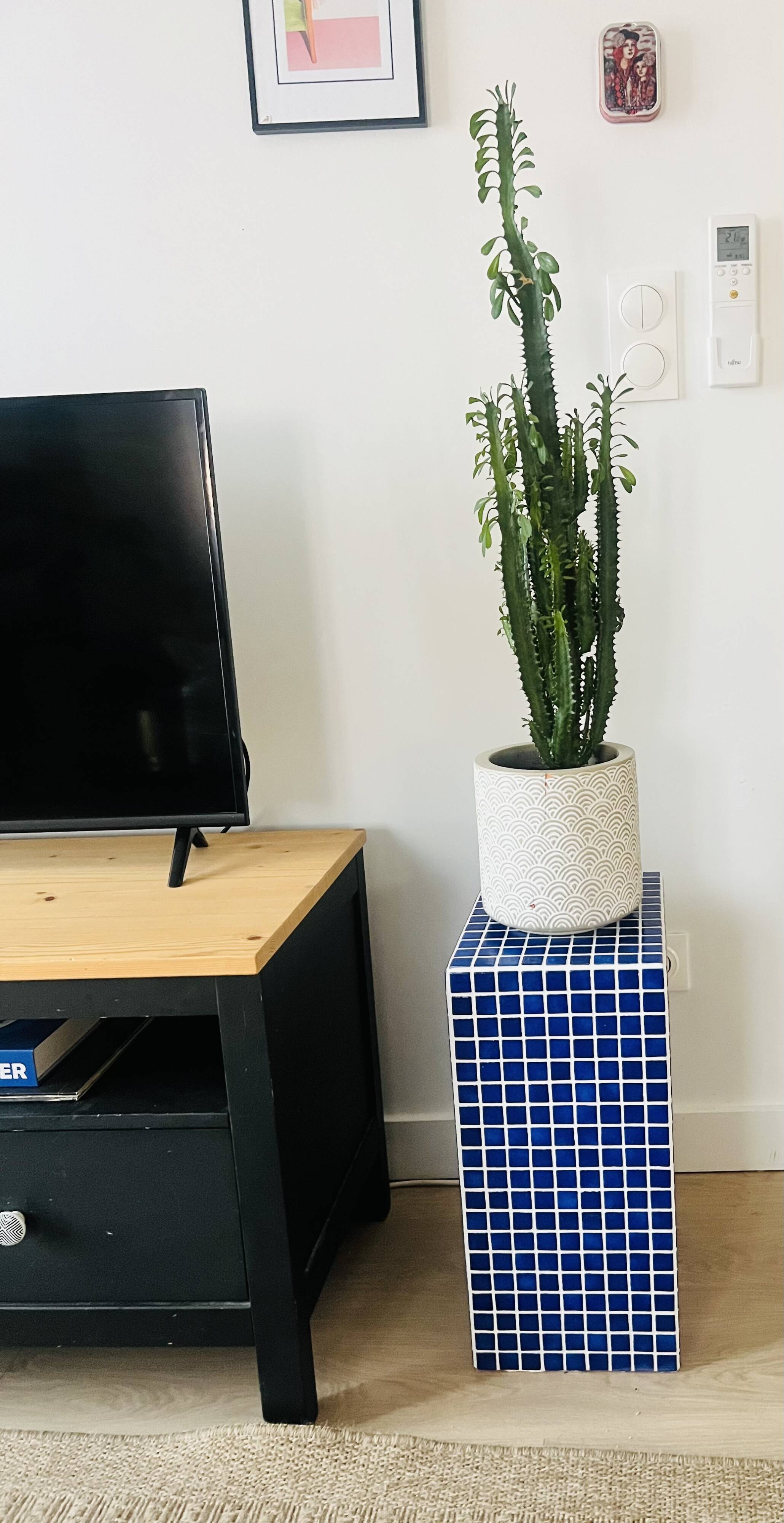 Occasional furniture