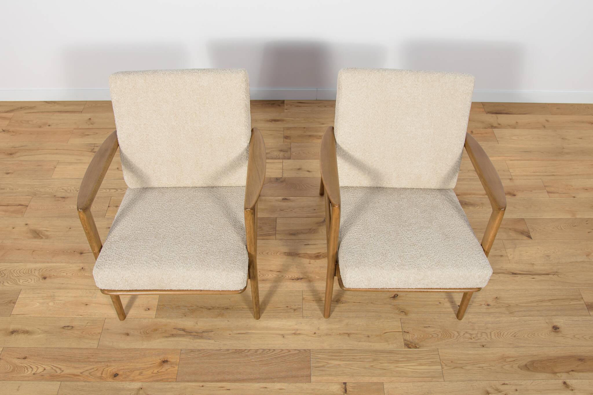 Mid-Century Model 300-139 Armchairs from Swarzędz Factory, 1960s, Set of 2