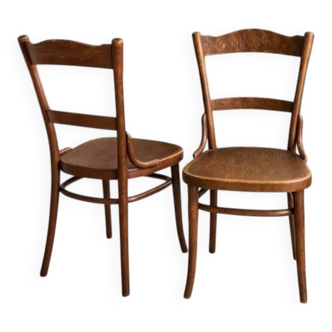 Rare set of Thonet-Mundus antique chairs, circa 1920 – elegance of Viennese Secession in bent wood.