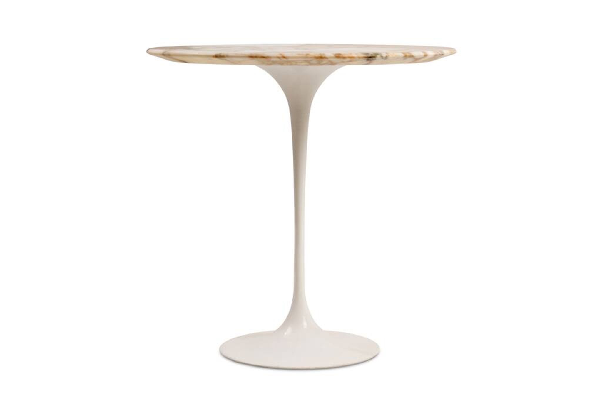 Round "Tulip" side table by Eero Saarinen for Knoll International, circa 1950.