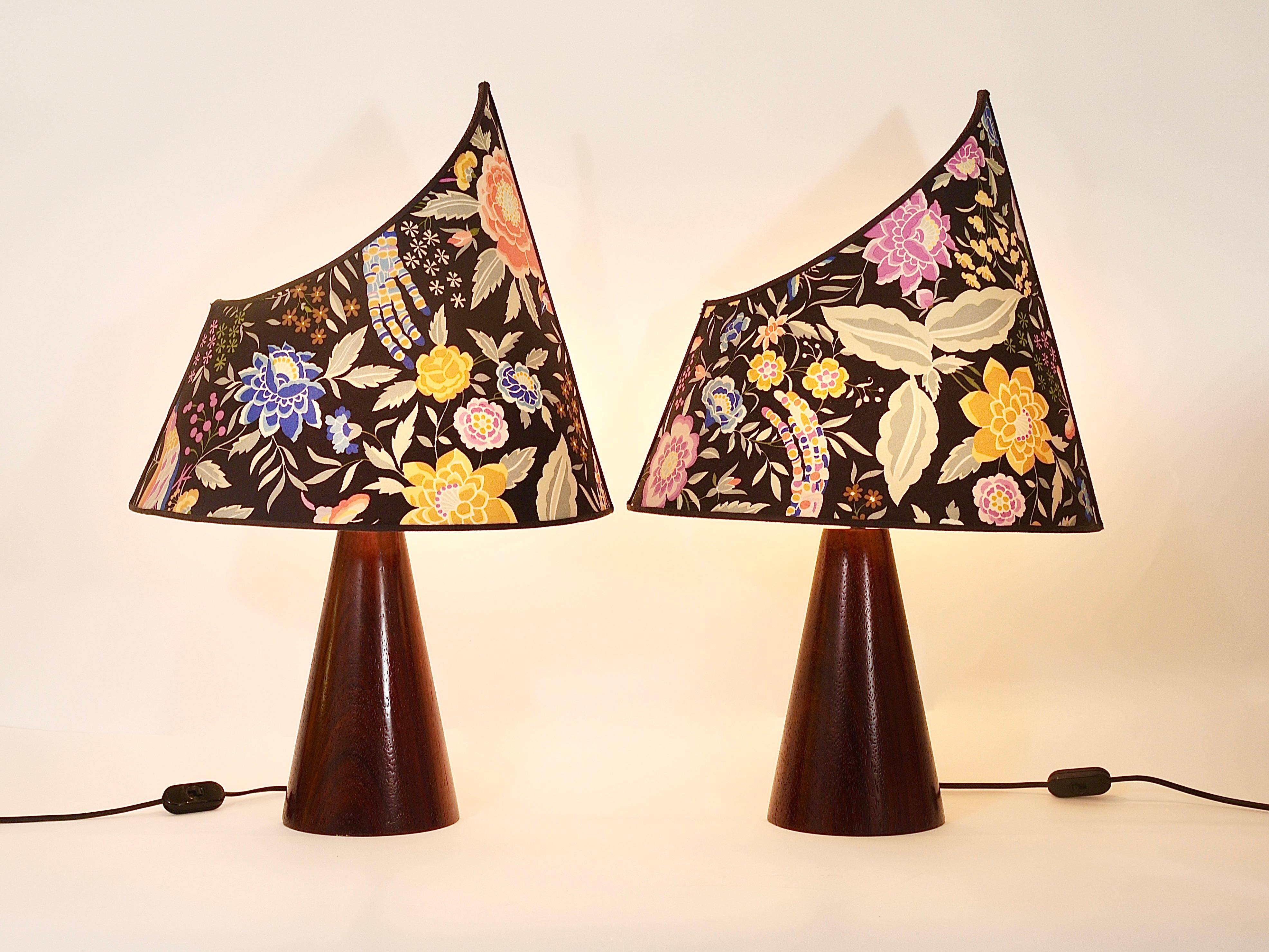A pair of post-modern Missoni table lamps by Massimo Valloto, Italy, 1980s.