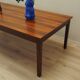 Table en palissandre, design danois, années 1970, production : Danemark