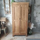 Armoire parisienne