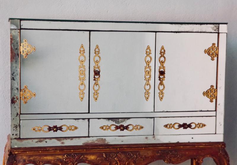 Meuble bar baroque italien