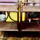 Paire de chevets en bambou et en cannage vintage
