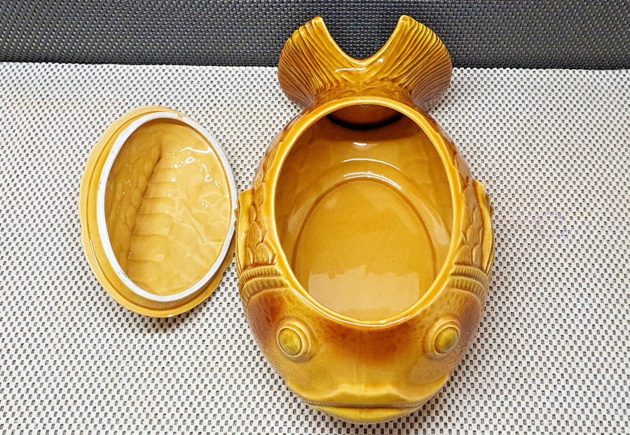 Old tureen yellow fish earthenware Sarreguemines France Slip