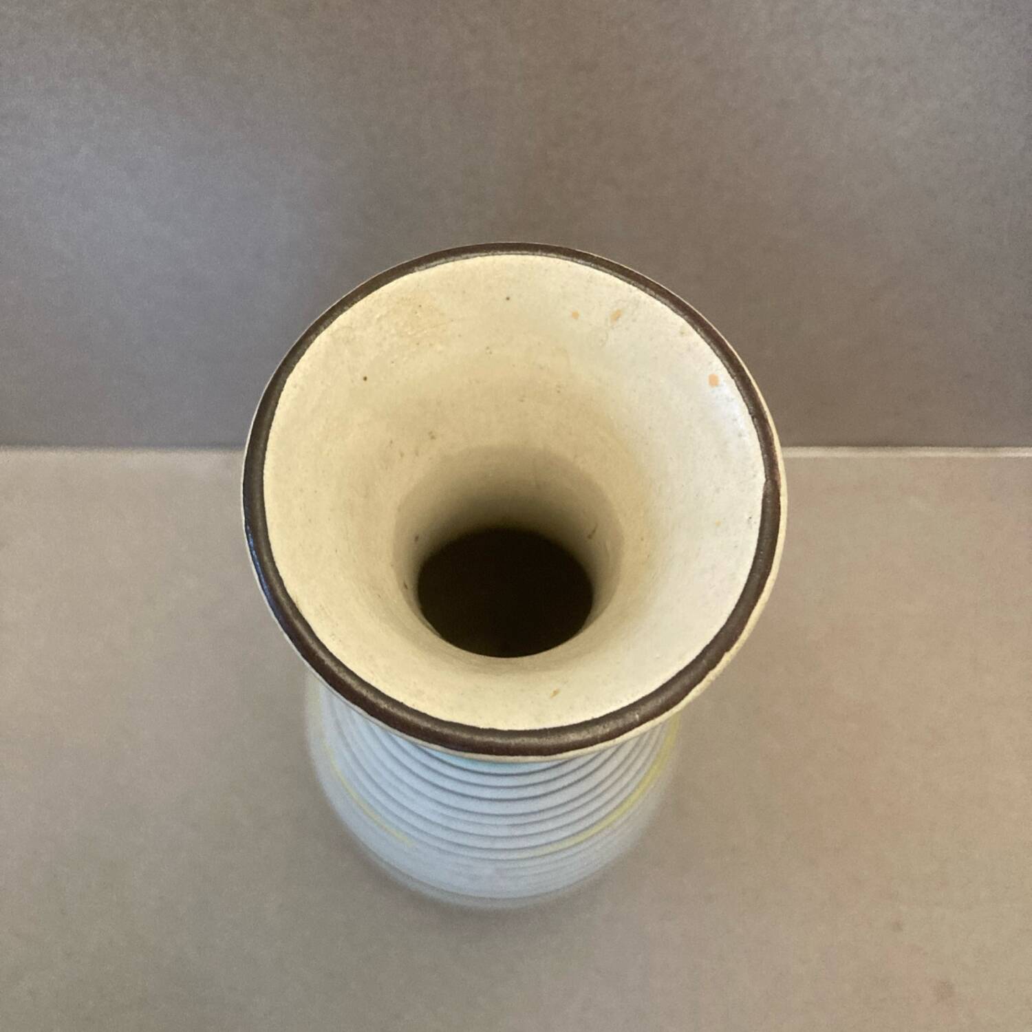 Vintage vase bay keramik design