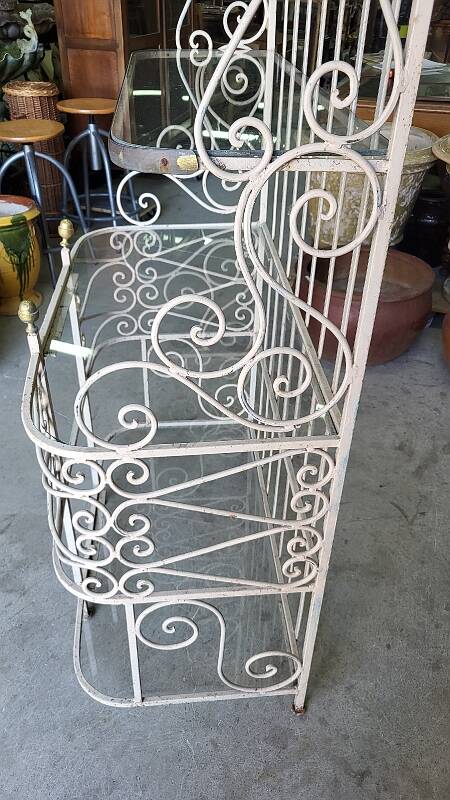 Etagere boulangere ancienne en fer forge a 5 niveaux