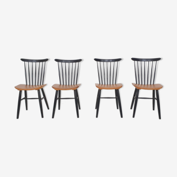Set of four Pastoe spindle back chairs, The Netherlands